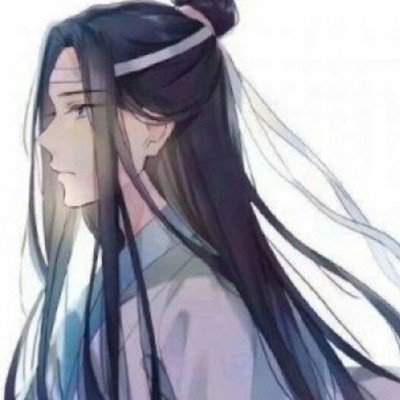 “闪电”率先冲线 终点前突然摔倒
